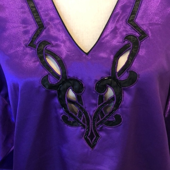 Victoria’s Secret purple with black beaded design long sleeve top pullover M - Picture 2 of 14